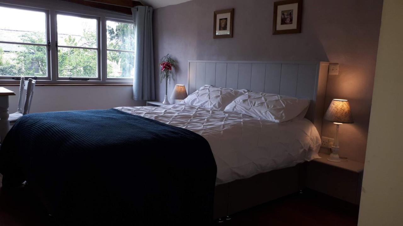 Bed and Breakfast The Byre North End Farm Ashton Keynes Exterior foto