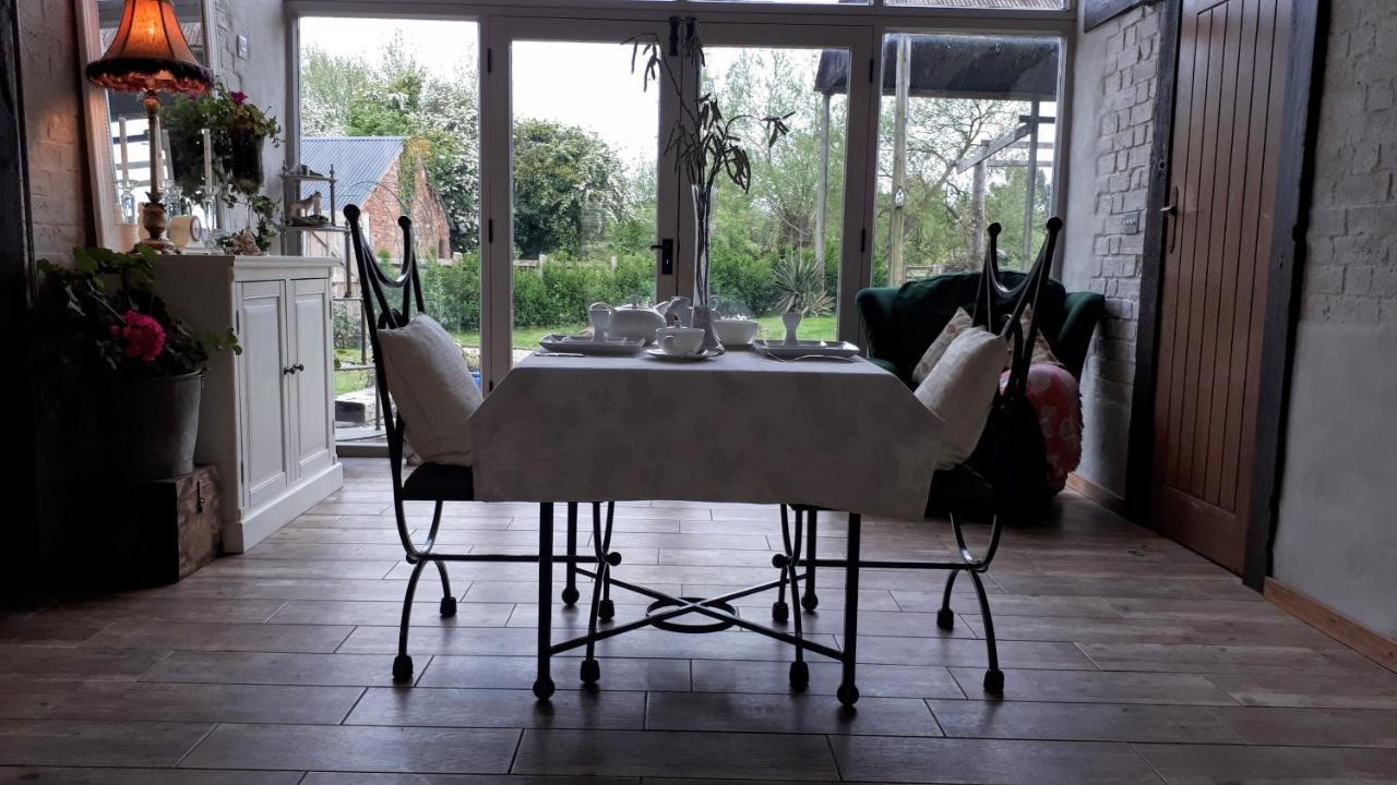 Bed and Breakfast The Byre North End Farm Ashton Keynes Exterior foto